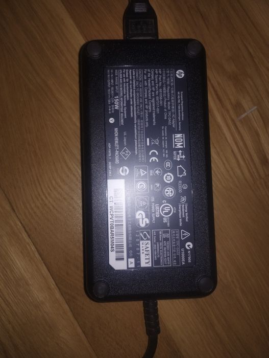 Монітор HP compaq l2311c 23 дюйма Широкоформатний поворотний