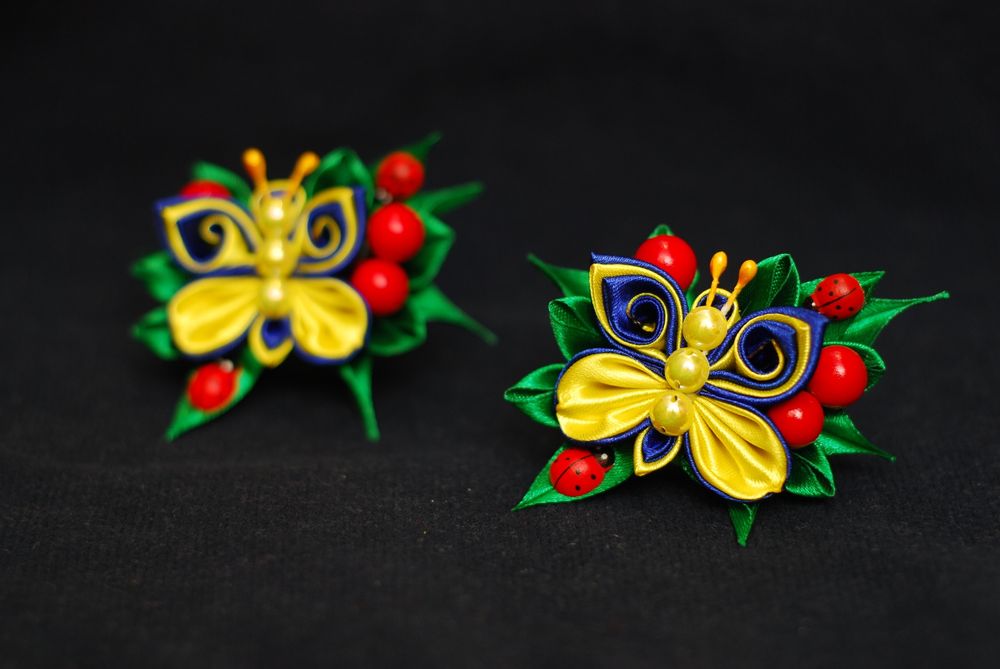 Заколки  ручной работы в технике Канзаши