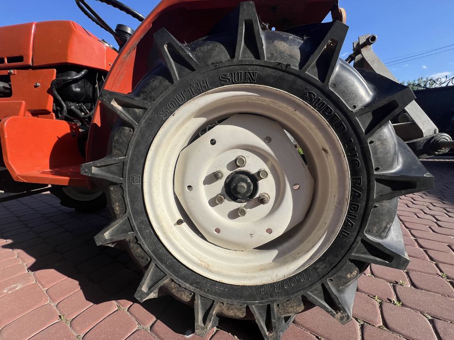 Продам трактор Hinomoto C174