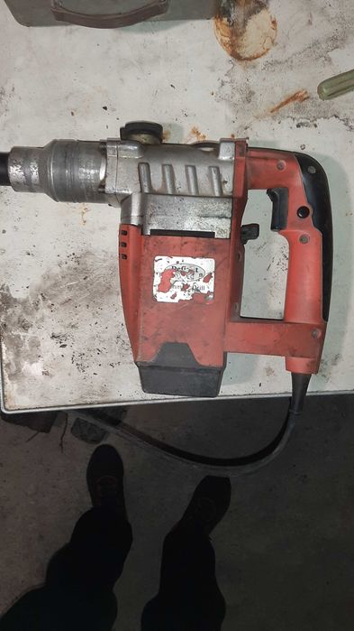 Перфоратор Defiant