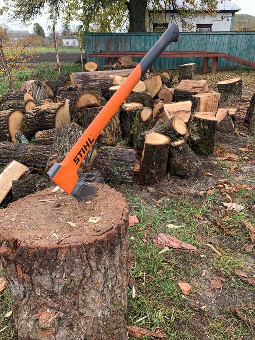 рубати дрова колоти колуном рубаю колоди