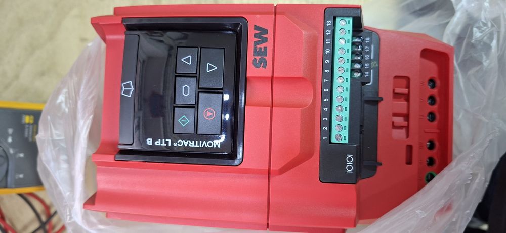 Variador Frequência Movitrac LTP-B  400V 11 Kw