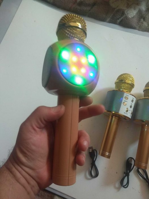 Караоке мікрофон