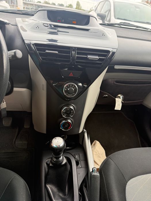 Toyota IQ de Maio 2014