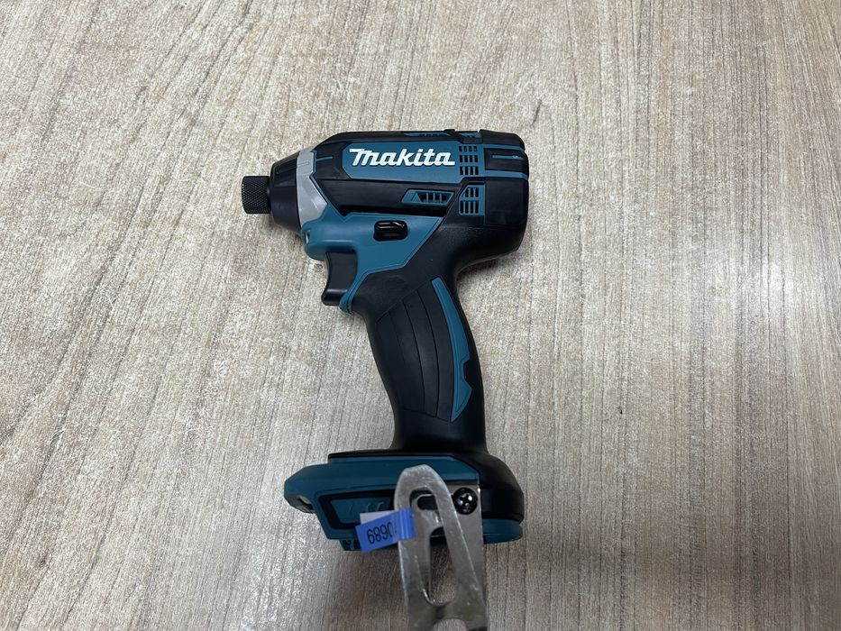 Makita DTD152 / акумуляторний імпакт Макіта