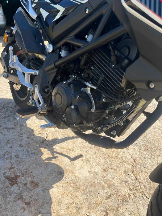 Benelli TNT 125cc