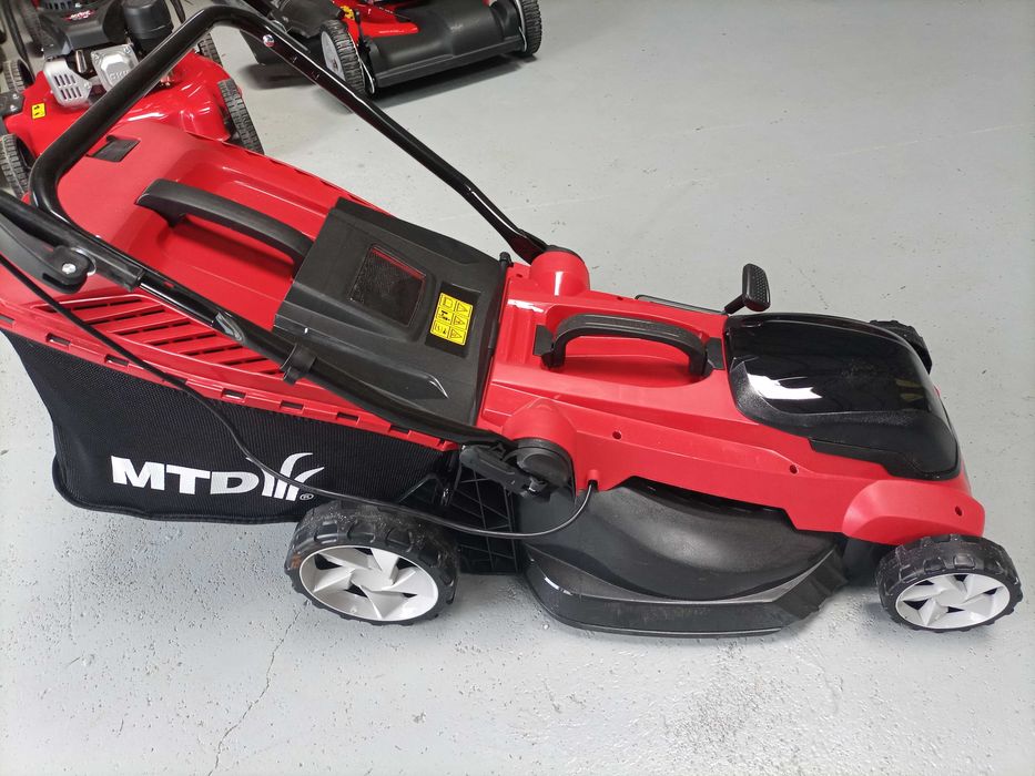 Kosiarka akumulatorowa LM40 SET gwarancja/RATY/dowóz/wysyłka/serwis!!!