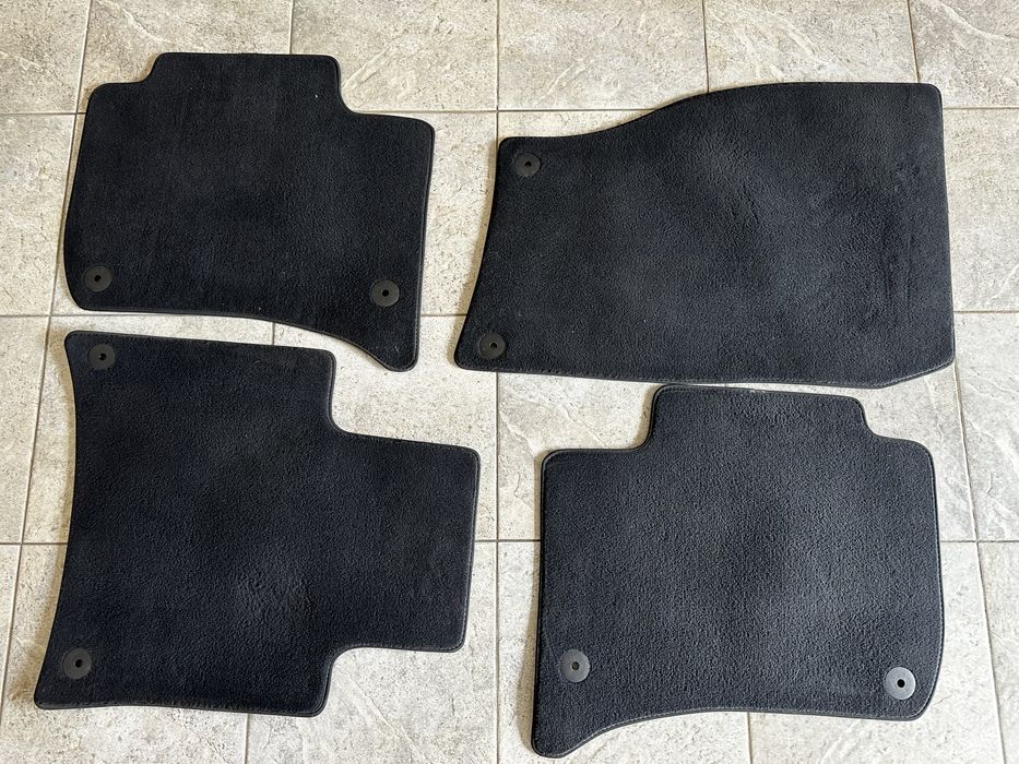Килимки оригінальні літні VW Touareg NF/FL 2015