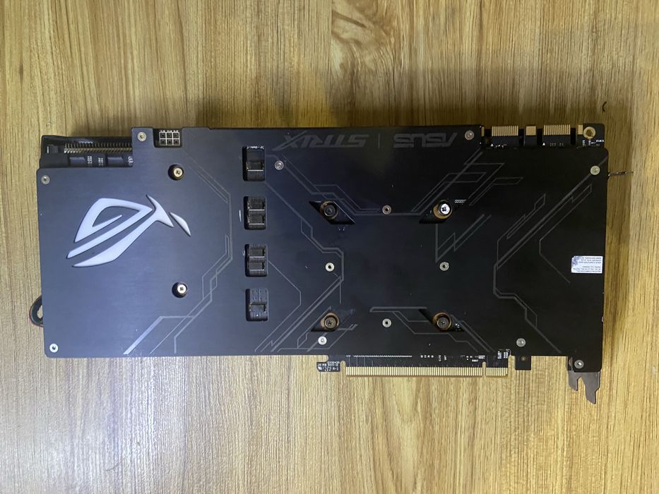 GTX 1080 Ti 11GB ASUS ROG Strix