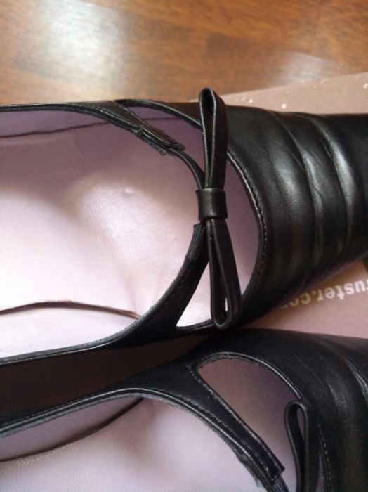 Sapatos pretos de salto Pablo Fuster