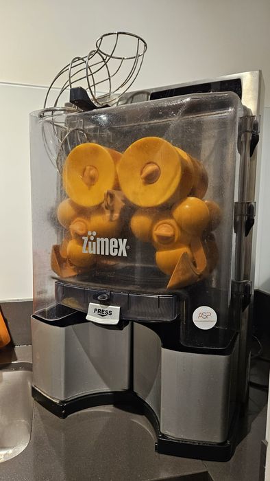 Máquina sumo laranja zumex (NEGOCIÁVEL)