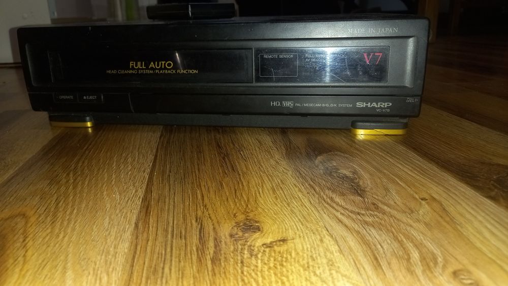 Magnetowid SHARP VC-V7B