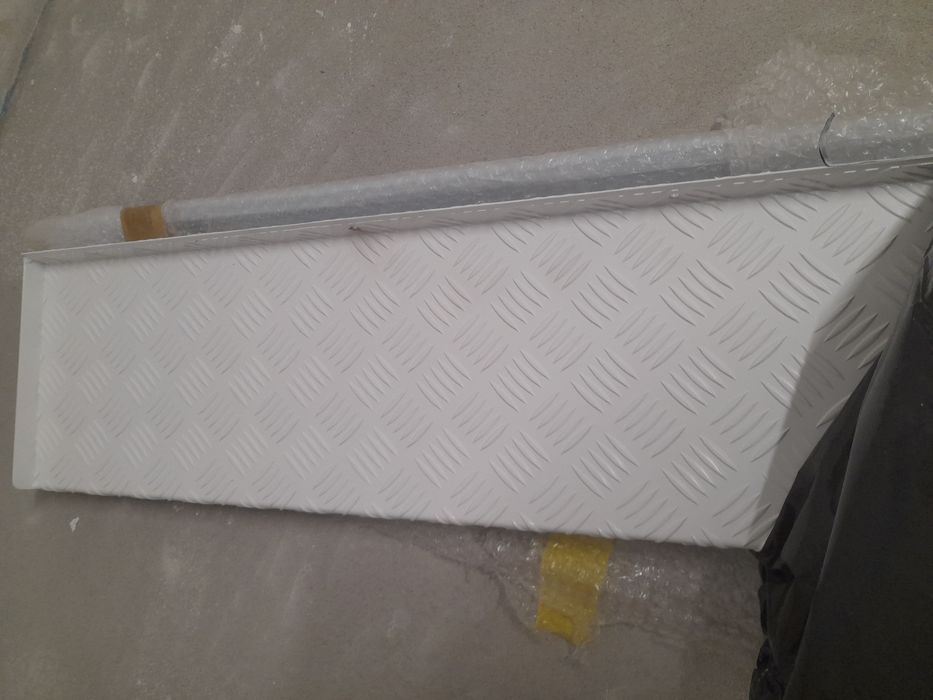 Parapety aluminiowe