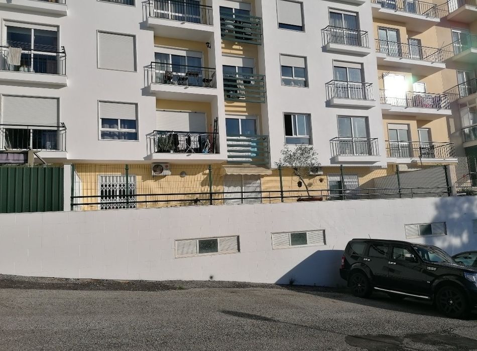 T1 com terraco Quinta das Flores Massama