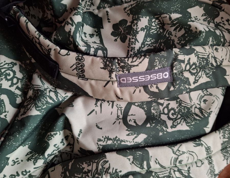 zielonkawy plecak do szkoły i na biwak