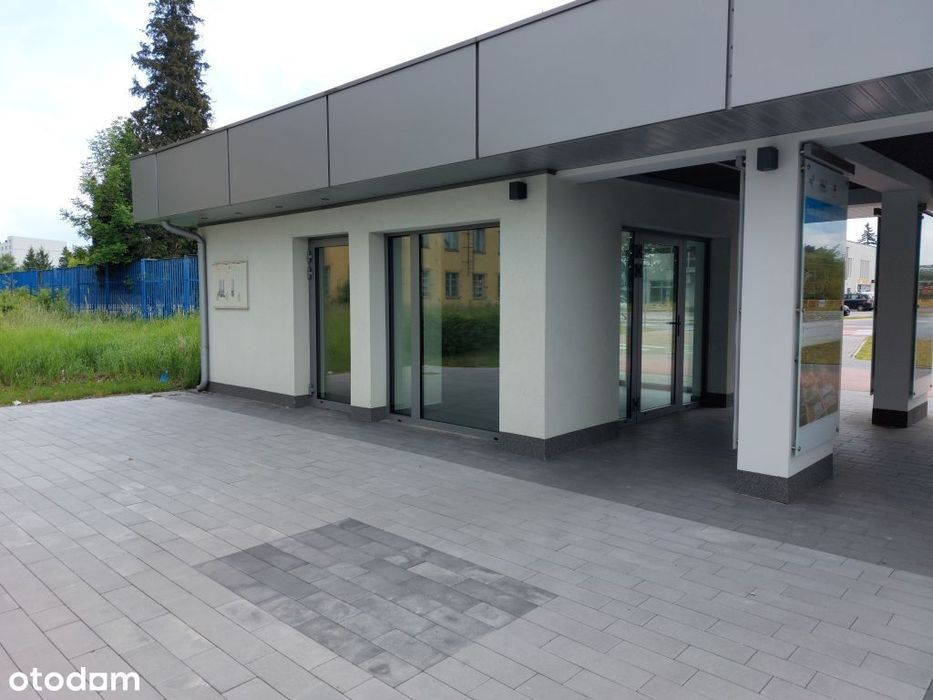 Lokal na wynajem z witryną na parterze