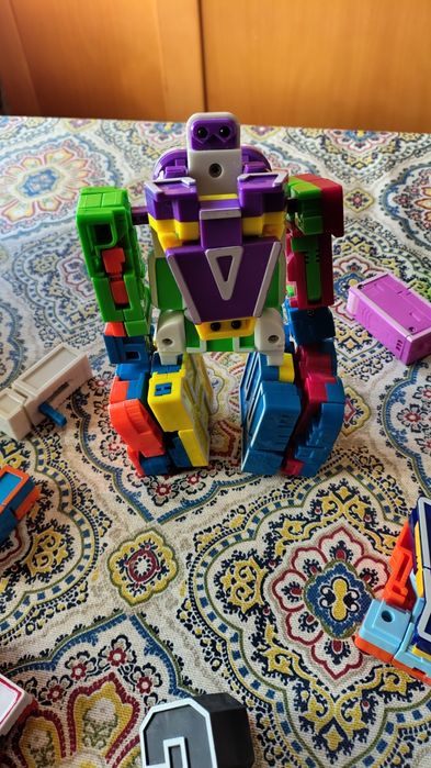 Letra bots - coleção- - letras com formas de animais e robots