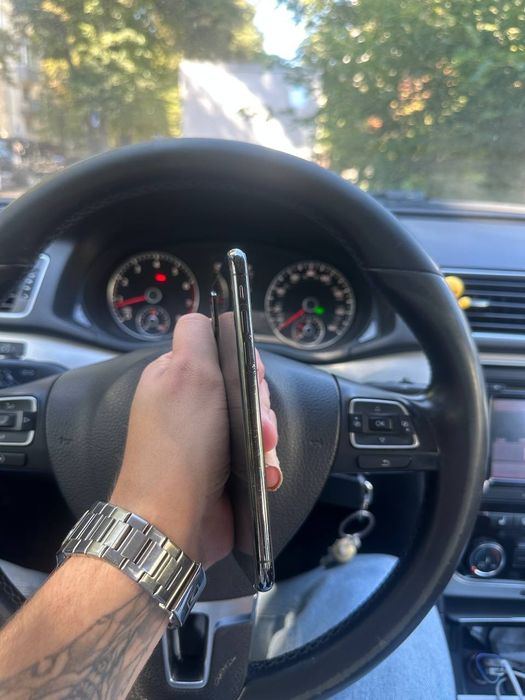 Apple iPhone X 64GB чорний, акумулятор 100%, Face ID