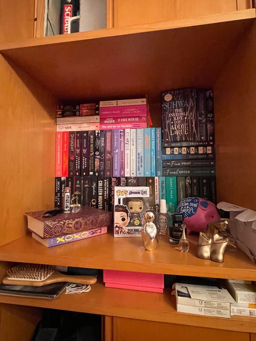 Roupeiro + 2 cubos + armário multiusos – extrema arrumação