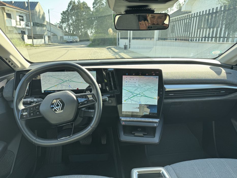 Renault Megane E-Tech EV60 com IVA Dedutivel - versao c/ + autonomia e c/ ecra grande