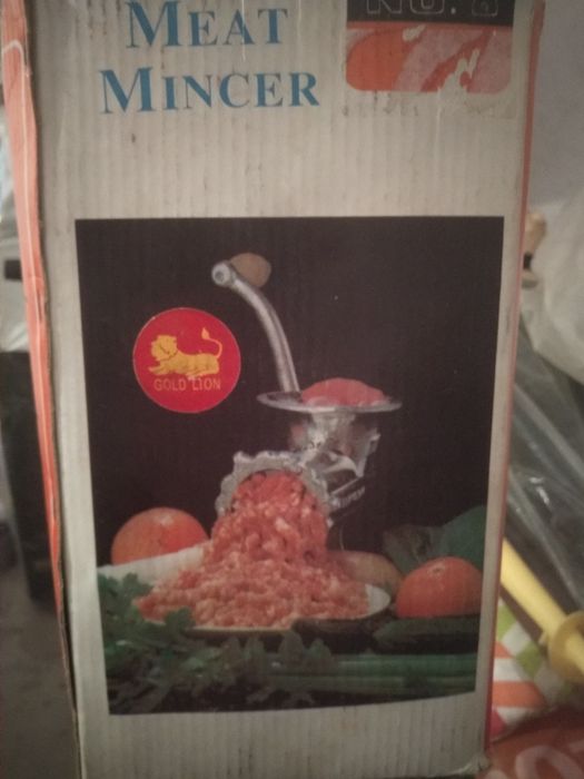 Picador de carne manual antigo n°8