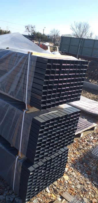 słupki ogrodzeniowe 60x40x1,2  malowane proszkowo