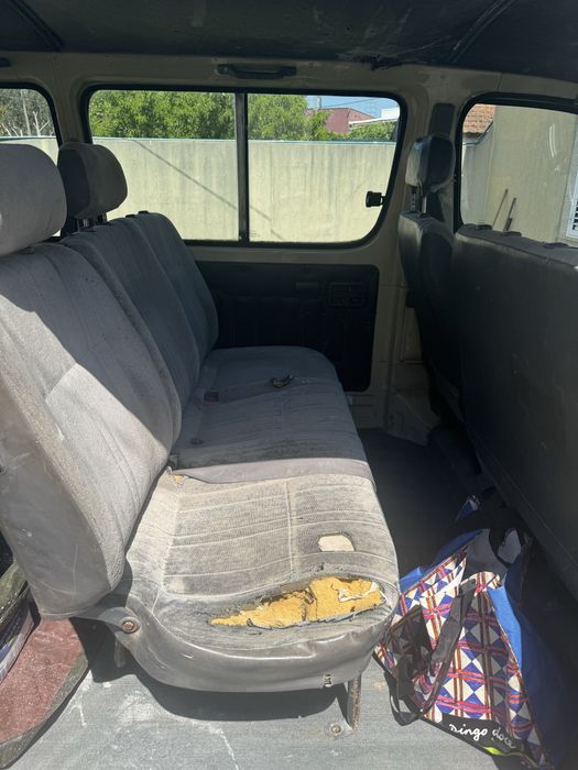 Toyota hiace 9 lugares