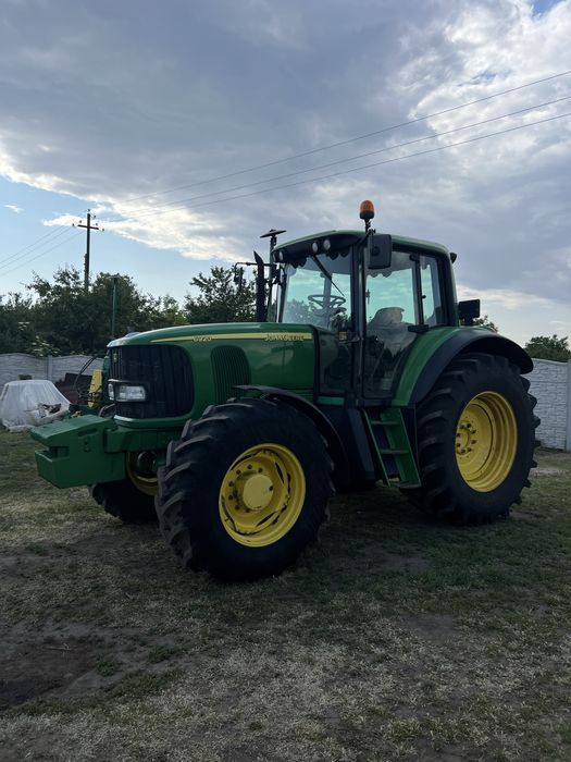 Продам John Deere 6920