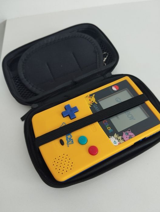 Gameboy color Pokémon com 7 jogos Pokémon e acessórios