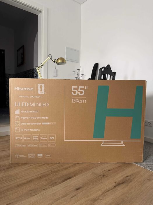 Televisão Smart TV Hisense Series E8S (2026) 55"