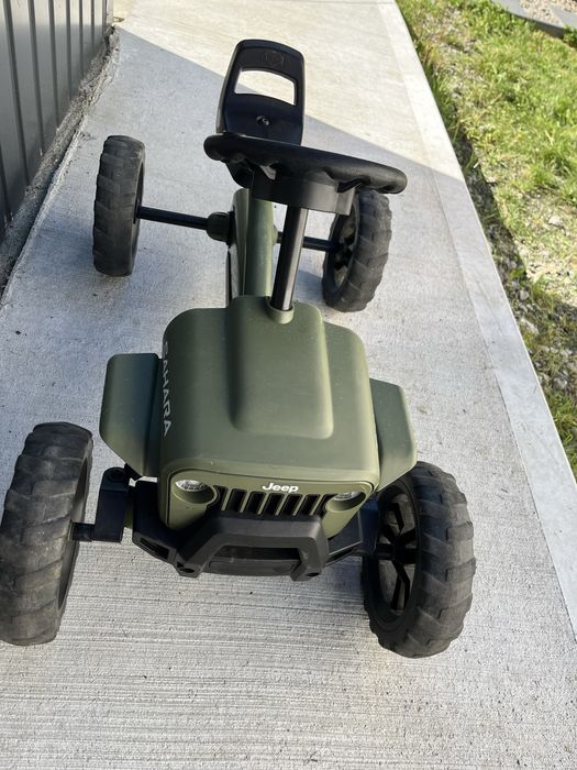 Jeep Wrangler gokart na pedaly Berg