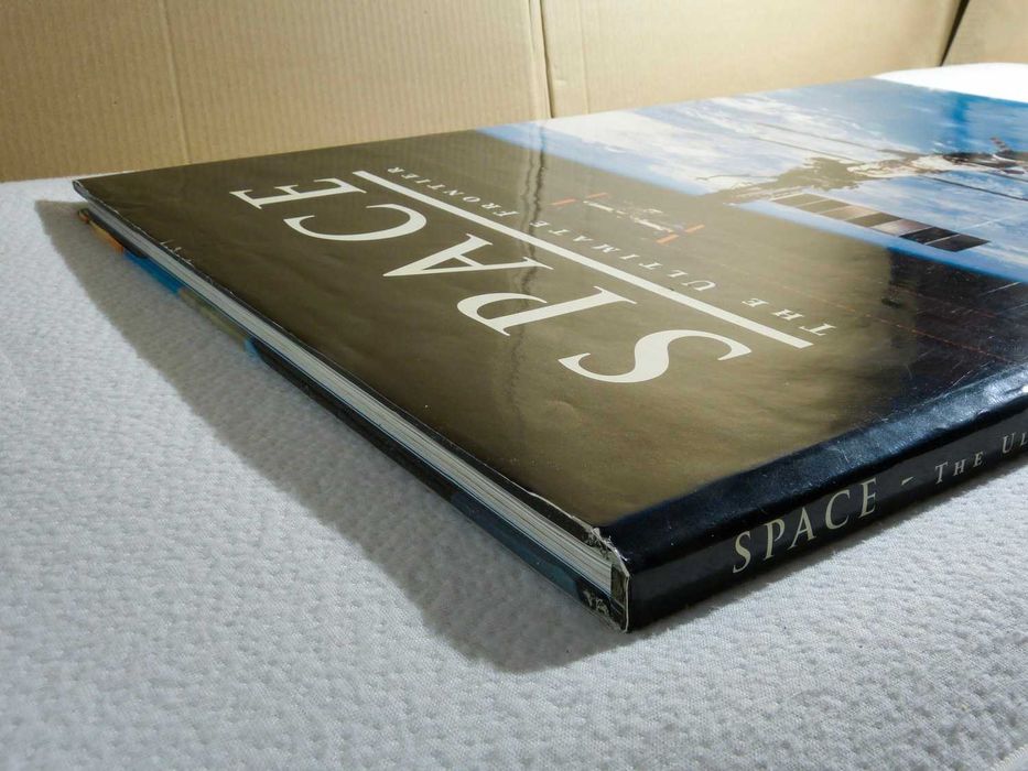 "Space: The Ultimate Frontier" Michael Sharpe. MEGA OGROMNY format!