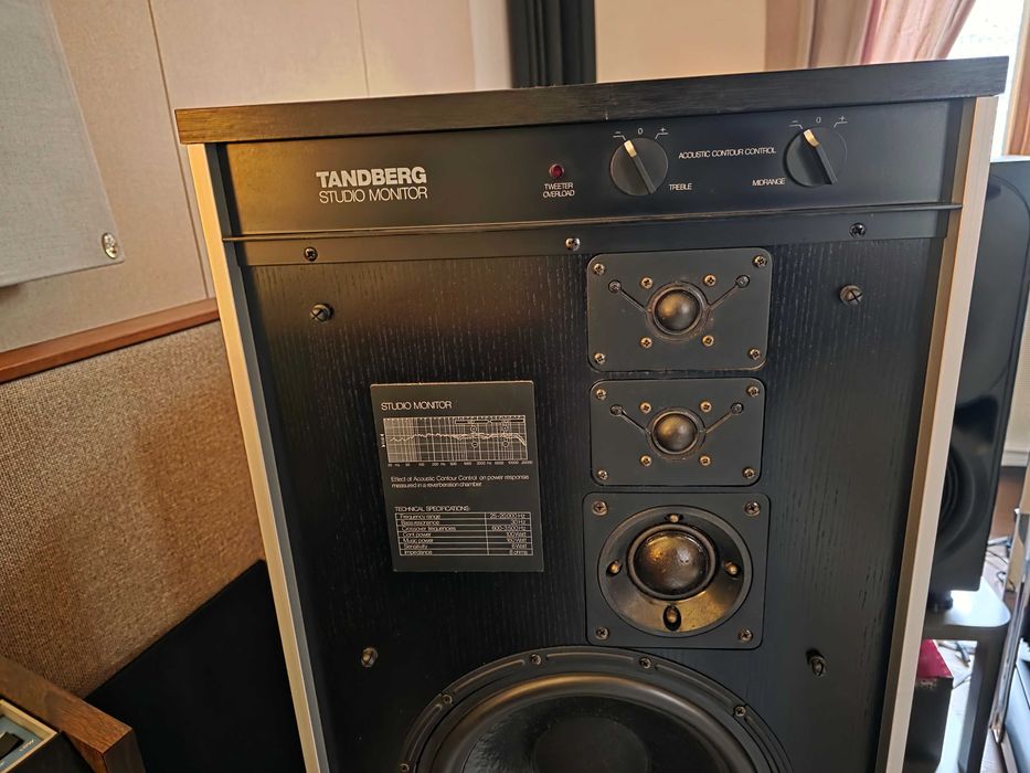 Tandberg Studio Monitor
