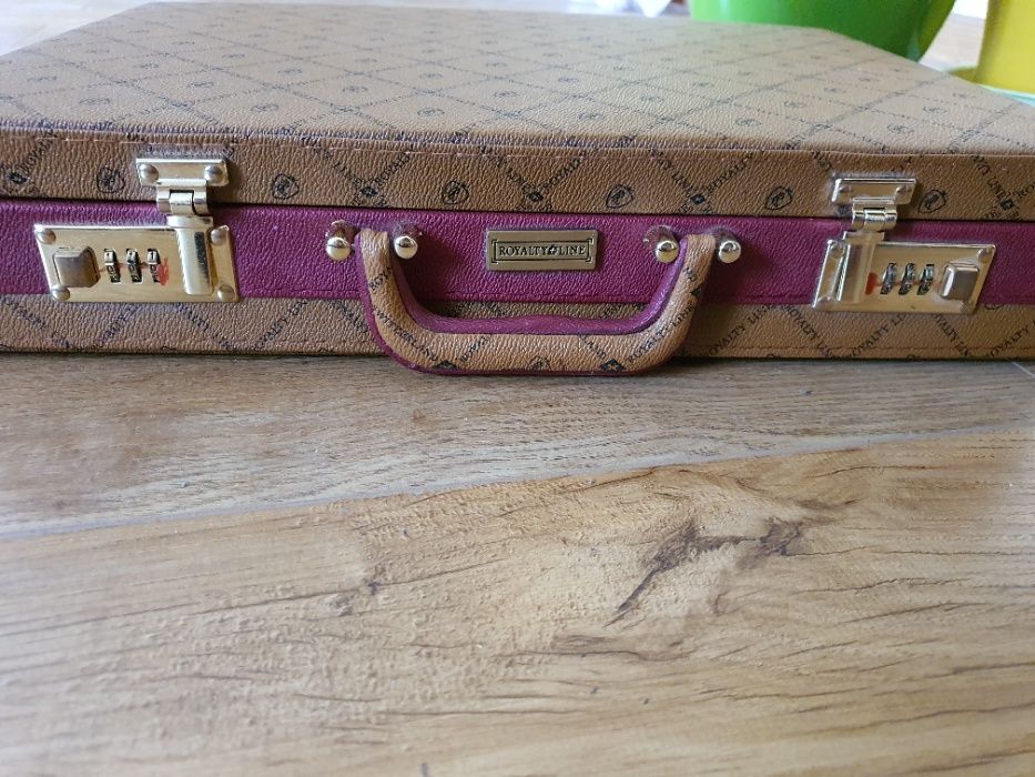 Набор ножей и вилок ROYALTY LINE Switzerland