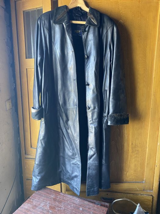 кожаное пальто, плащ