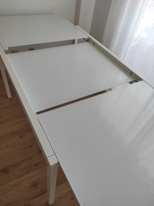 Mesa de jantar branca
