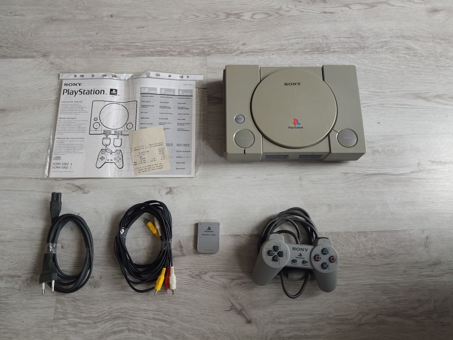 PlayStation 1 SCPH 1002C