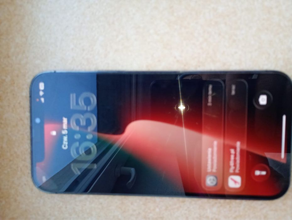 Iphone 12 pro z dodatkami/ 100 procent baterii!!