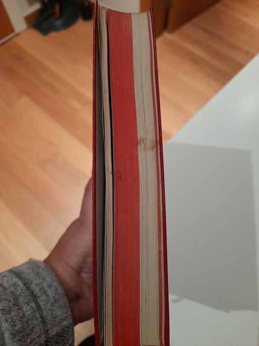 Livro antigo de Os Lusíadas