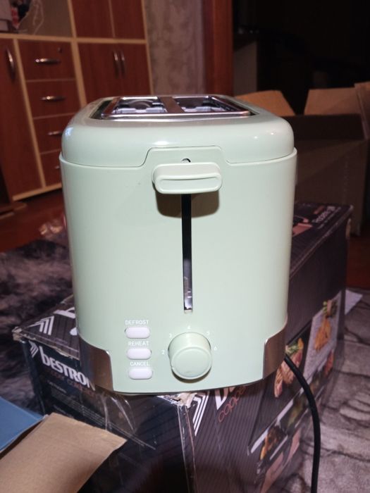 Продам тостер бестрон