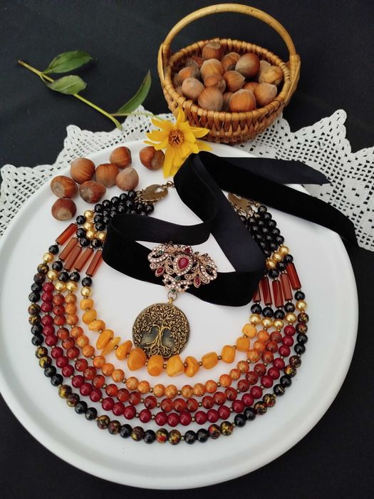 Українське багаторядне намисто  коралі до вишиванки красные бусы