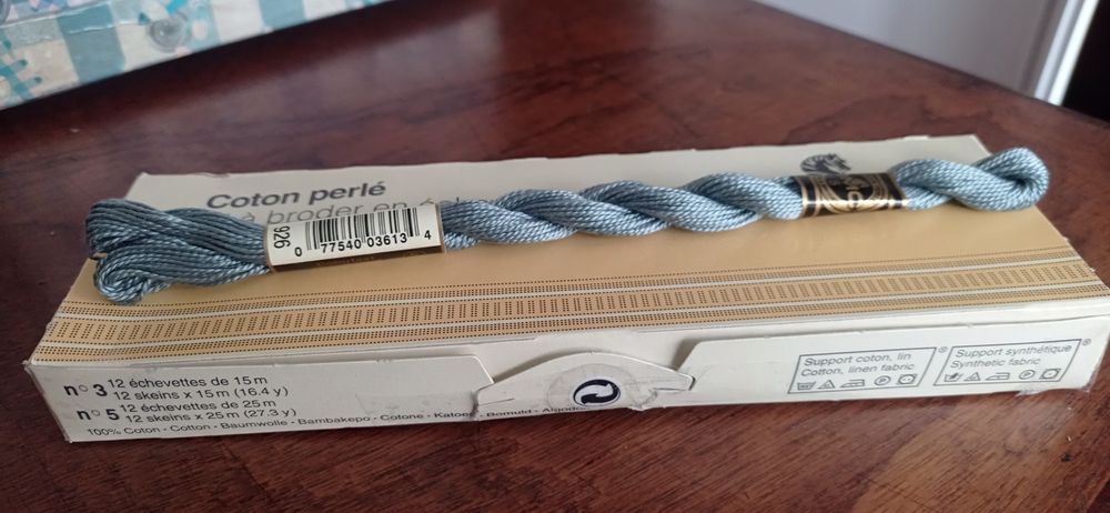 Linhas de bordados DMC (926) perlé 5