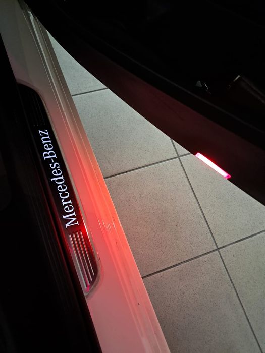 Mercedes-Benz C220d 4Matic Station 9G-TRONIC AMG Line