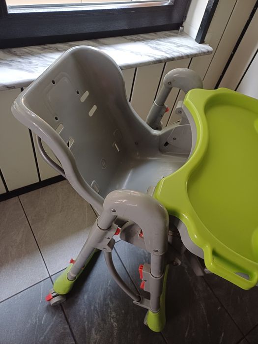 Siedzonko dla dziecka z regulowaną wysokością