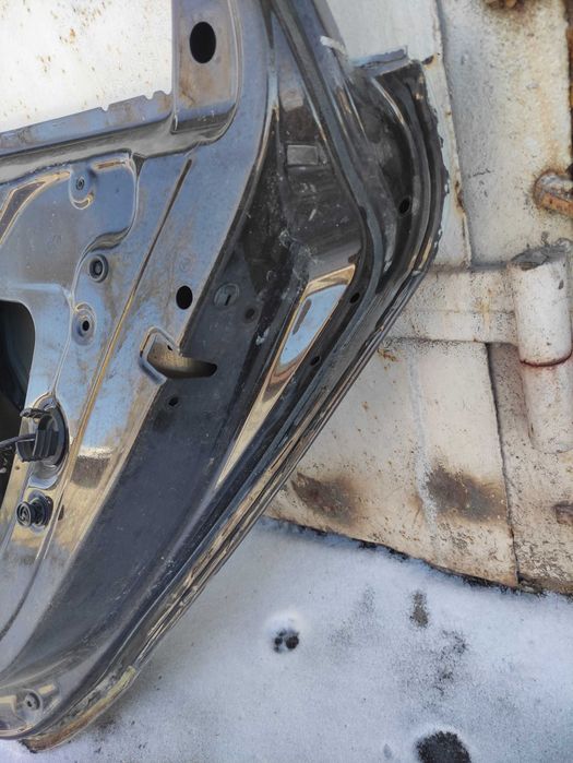 Задняя правая дверь Audi A4 B8 Универсал