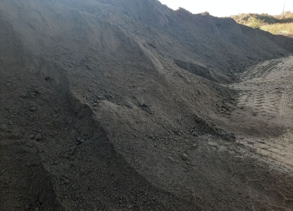 Ziemia Ogrodowa Przesiewana pod Trawnik Czarnoziem Piasek 0-2