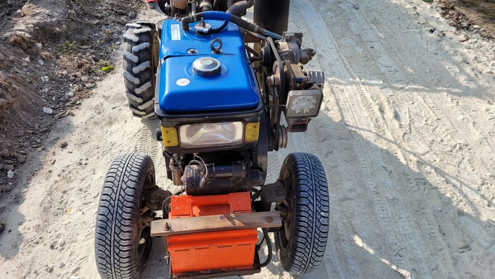 Мототрактор 12кс  Zubr з фрезою