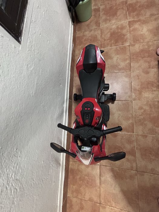 Mota eletrica infantil CBR 1000RR Honda