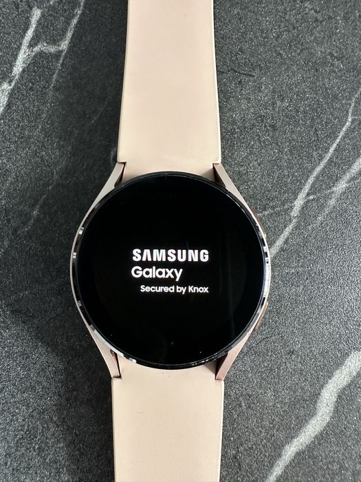 Samsung Galaxy Watch 4 Pink Gold