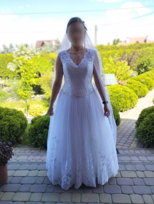 Sprzedam nową suknie ślubną